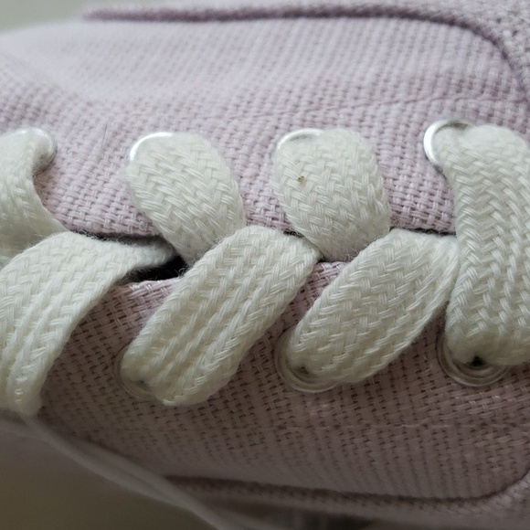 Universal Thread Molly Sneakers in Lilac Size 8 - Picture 4 of 9